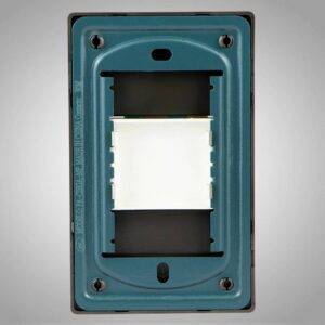 Placa con tres tapones ciegos